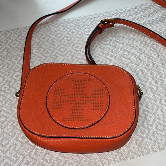 Tory Burch Logo Crossbody Purse - Picture 5 of 15